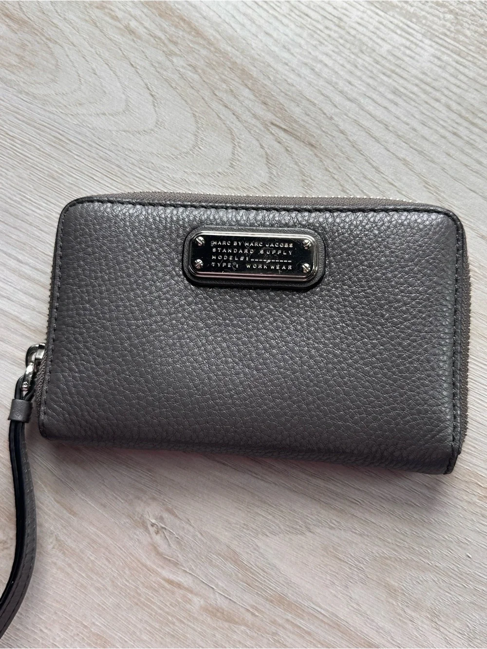 Marc by Marc Jacobs Standard Supply Workwear Gray Leather Wristlet Wallet